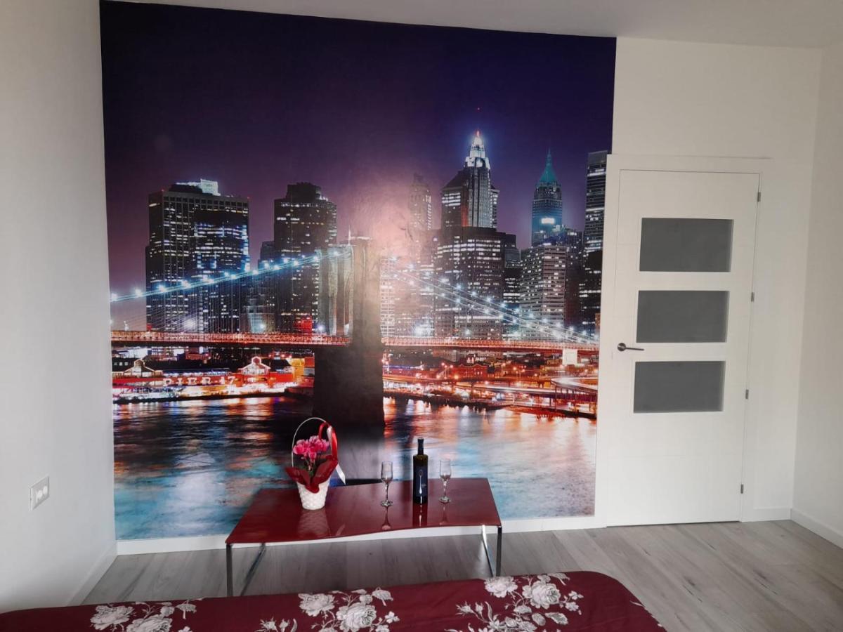 Manhattan Studio In Bukarest Exteriör bild
